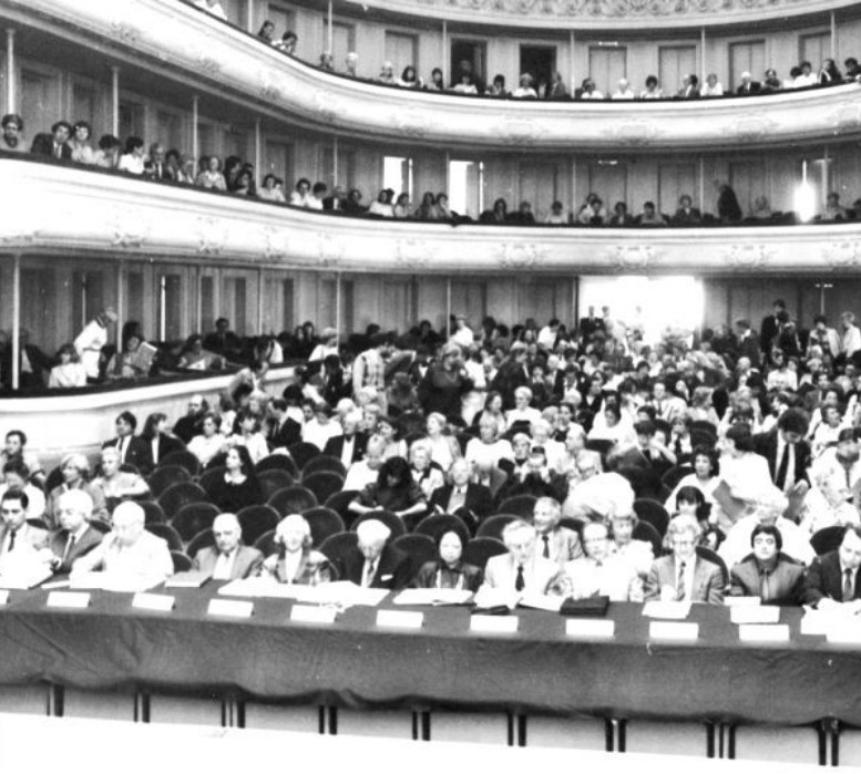 安川加壽子記念資料室